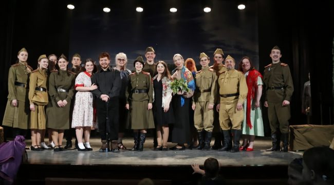 В Ярославле в «Церкви Божьей» показали военно-патриотический мюзикл «Однажды на фронте»