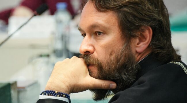 Митрополит Иларион покинул Чехию