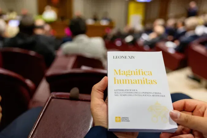 Когда сказать «нет» ИИ в школе и дома: ключевое предостережение из «Magnifica Humanitas» папы Льва XIV