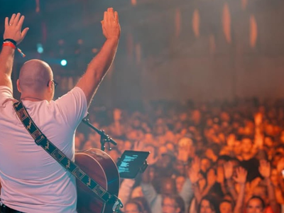 SAJE возобновляет партнерство с Jesus Festival в Паре-ле-Мониаль