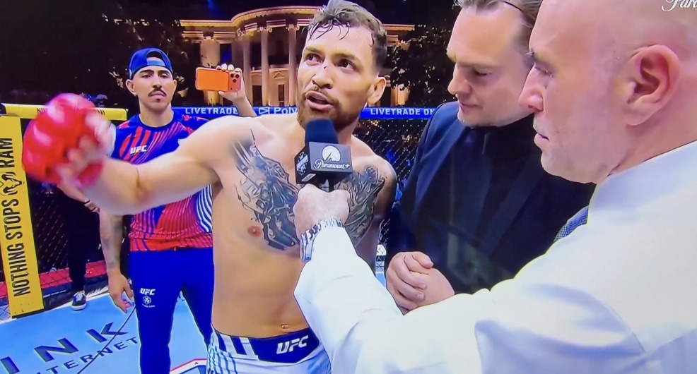 Маурисио Руффи провозглашает Иисуса Господом после сенсационного нокаута на UFC в Белом доме