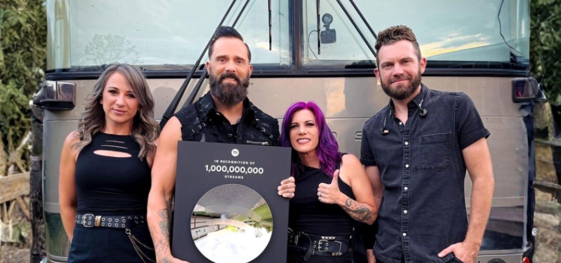 Песня Monster группы Skillet преодолела отметку в 4 миллиарда стримов на фоне распроданного европейского тура