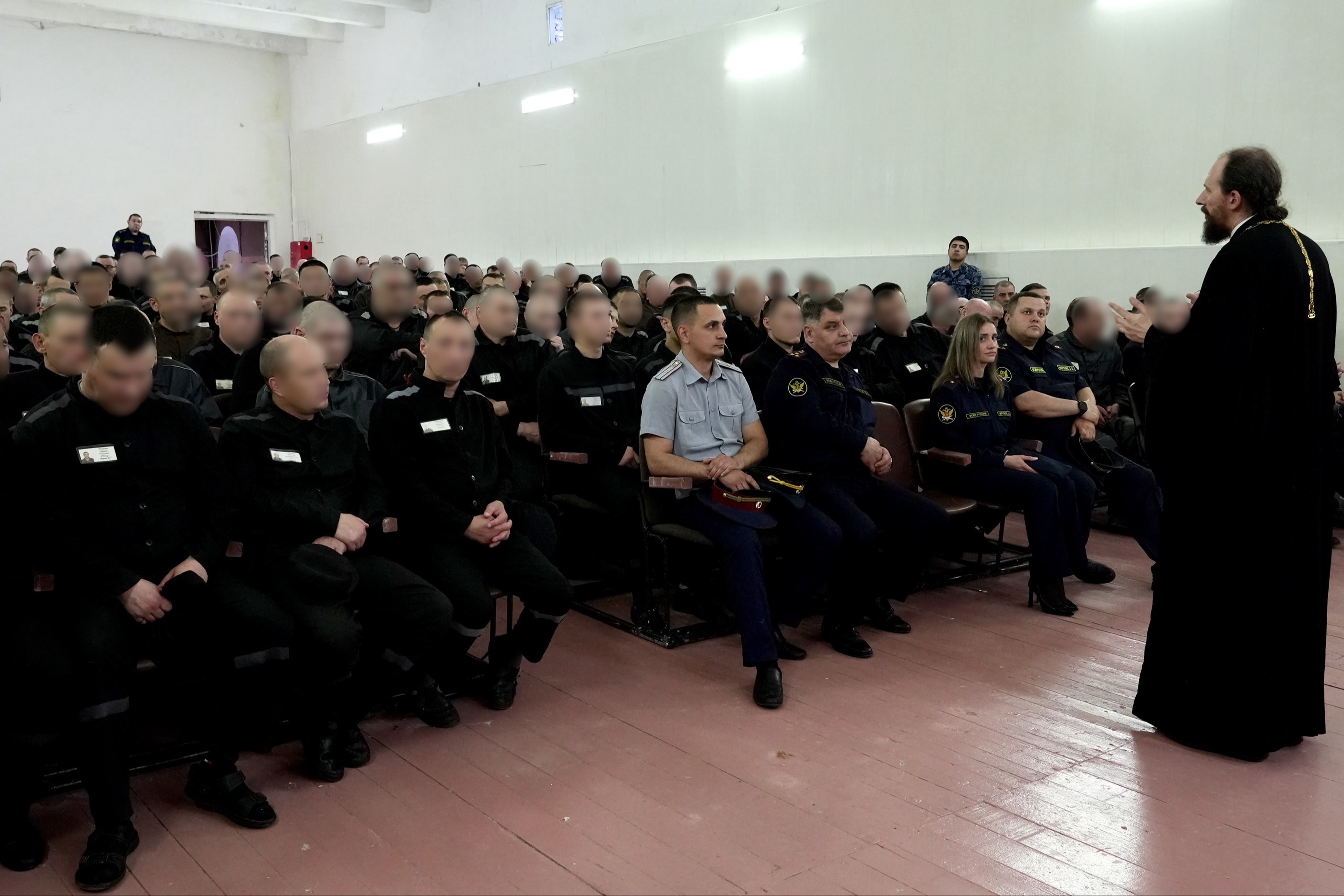 Глава Синодального отдела по тюремному служению посетил колонии Екатеринбурга и провел встречу с руководством ФСИН