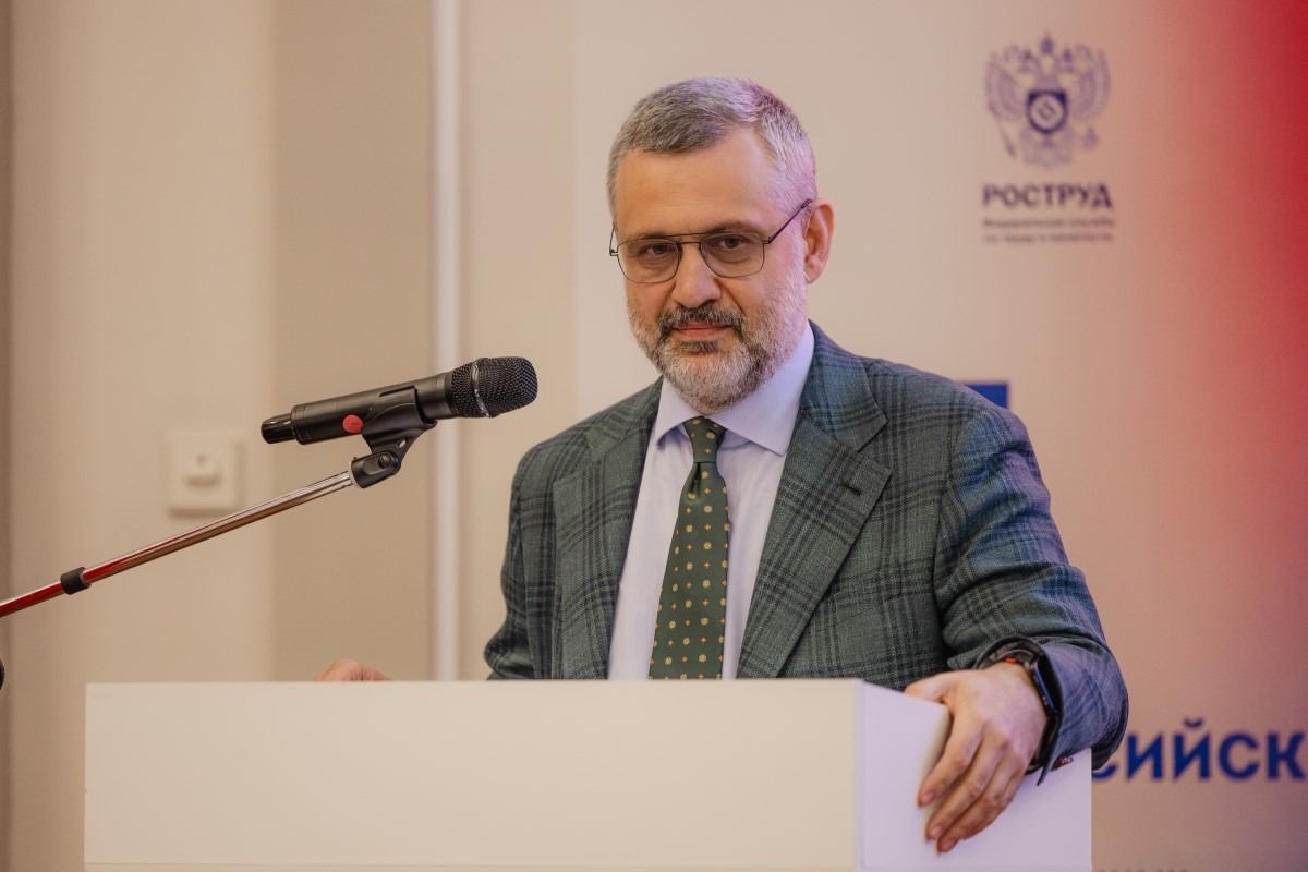 Владимир Легойда обсудил традиционные ценности с инспекторами труда