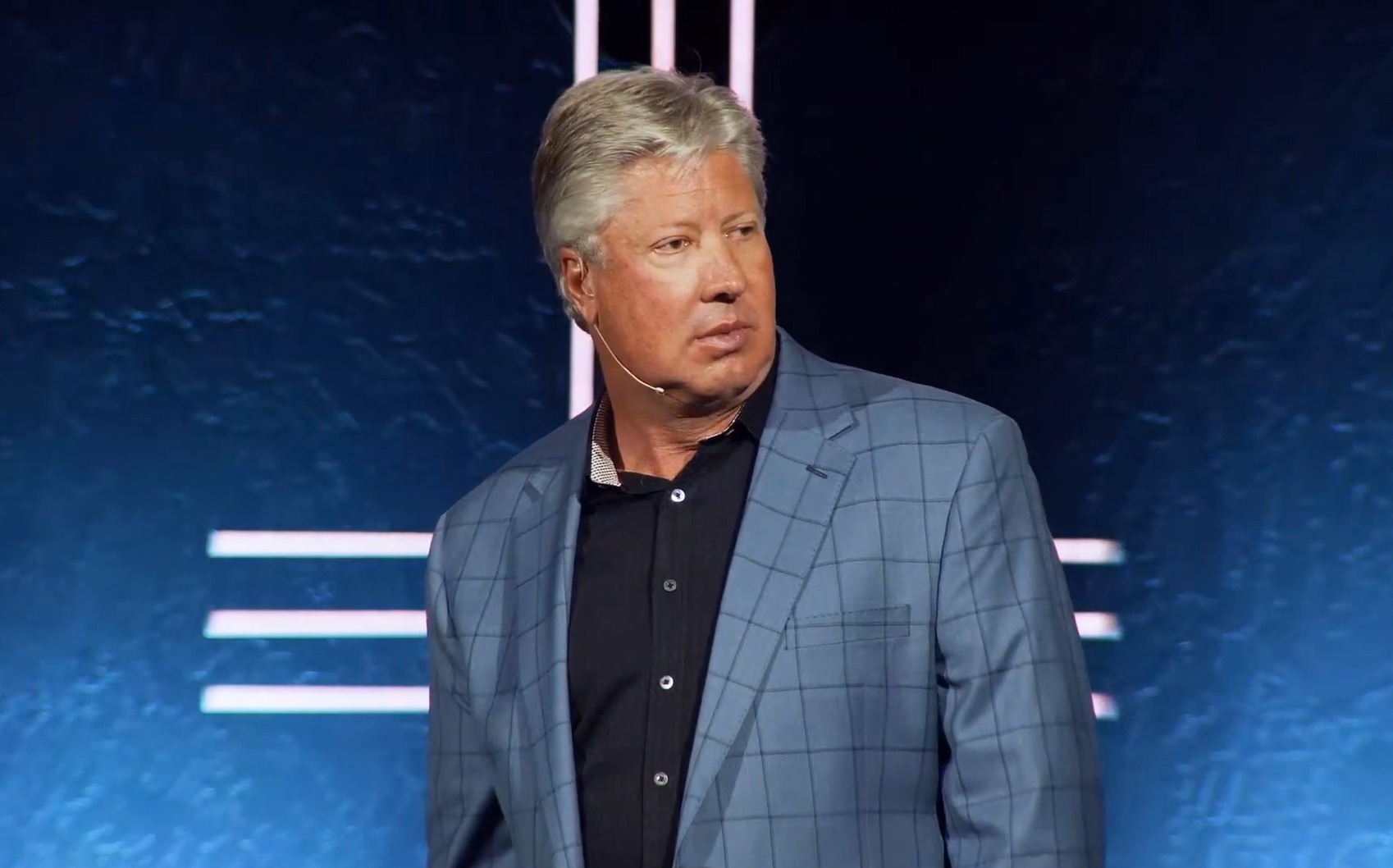 Иск к Gateway Church и Роберту Моррису о нецелевом использовании десятин отклонен