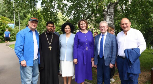 Представитель Западного викариатства принял участие в детском празднике