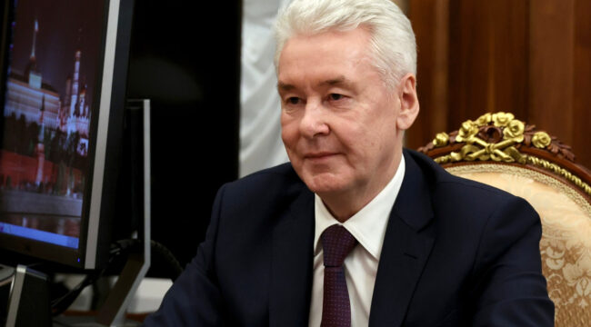 Мэр Москвы поздравил патриарха Кирилла с Днем России