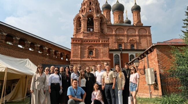 В Синодальном отделе по делам молодежи обсудили молодежную политику с региональными командами