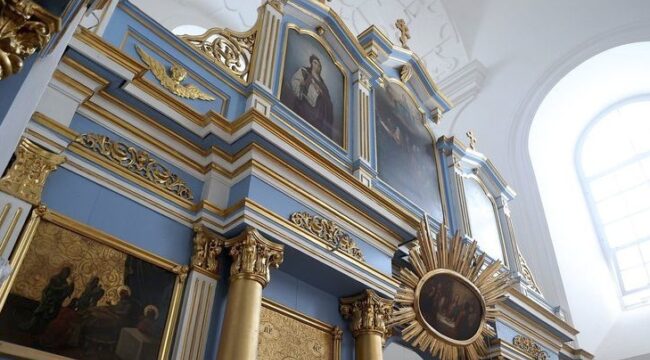 Фонд президента Беларуси выделил 3,4 млн рублей на реставрацию иконостаса Успенского собора в Жировичах