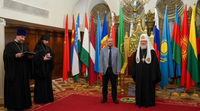 Патриарх Кирилл встретился с главой Всемирного координационного совета российских соотечественников