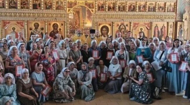 Глава Синодального отдела по благотворительности встретился с госпитальными добровольцами