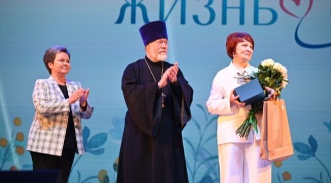 В Смоленске прошел форум «Сохраним жизнь» при участии главы синодального отдела по благотворительности
