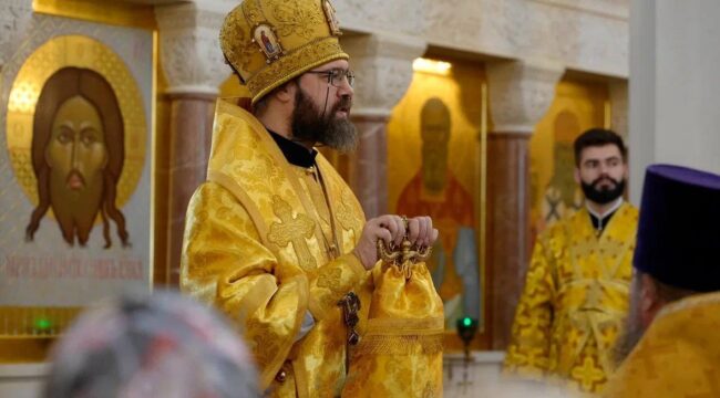 Архиепископ Зеленоградский Савва совершил литургию в храме Александра Невского