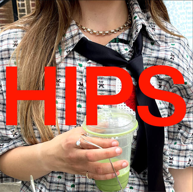 Прорывная артистка Эллисон Эйд в своей самой откровенной песне «HIPS» борется с религиозным стыдом, отмечая дебют на лейбле Anotherland