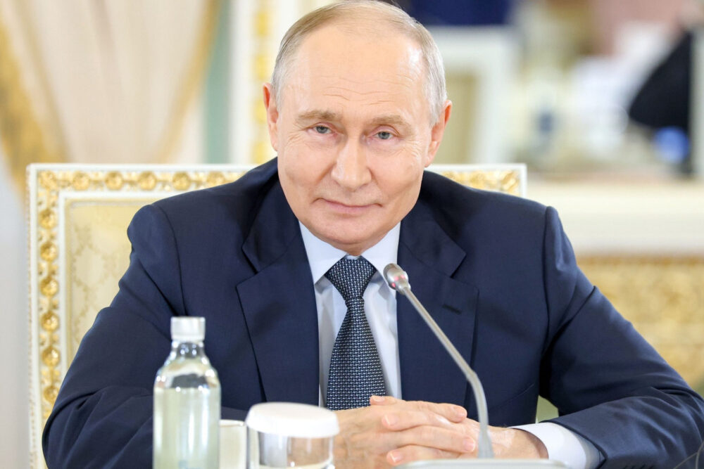 Патриарх Кирилл поздравил Путина с Днем России