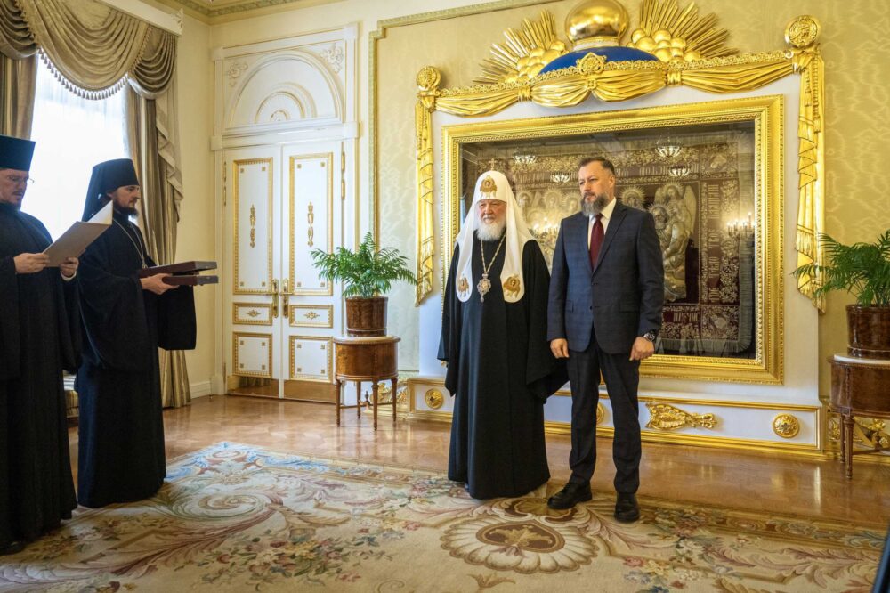 Патриарх Кирилл наградил замначальника УВП Вылегжанина орденом Сергия Радонежского