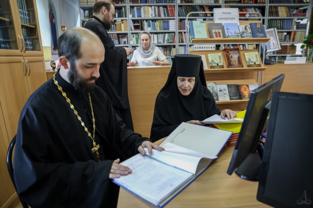 Ставропольскую митрополию посетила комиссия по аккредитации курсов для монашествующих