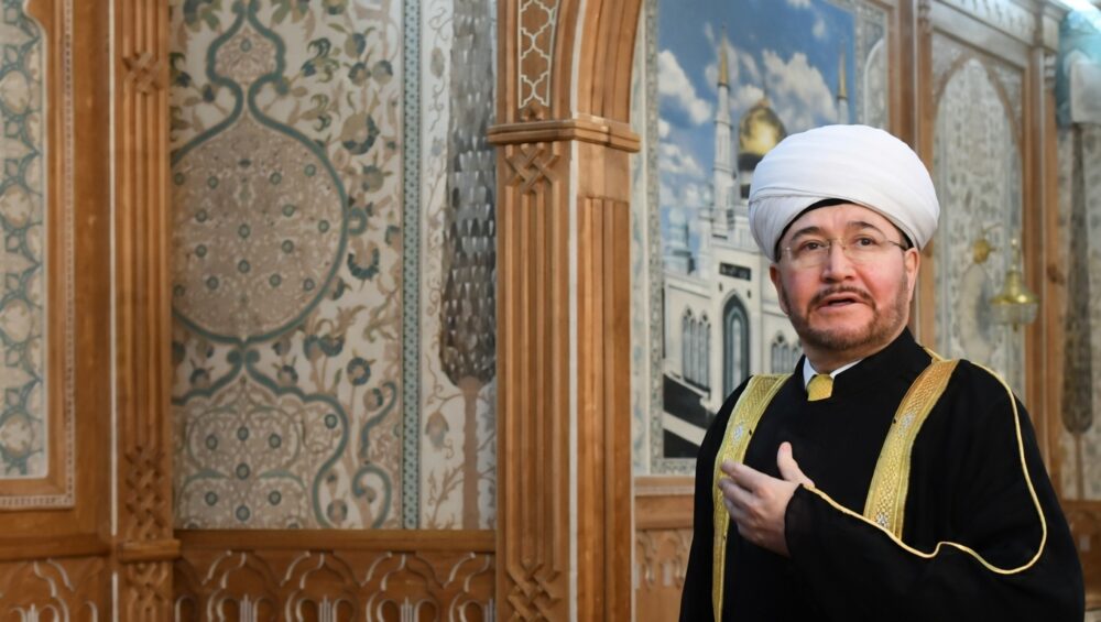 Муфтий Гайнутдин в День России призвал беречь мир и любовь к ближнему