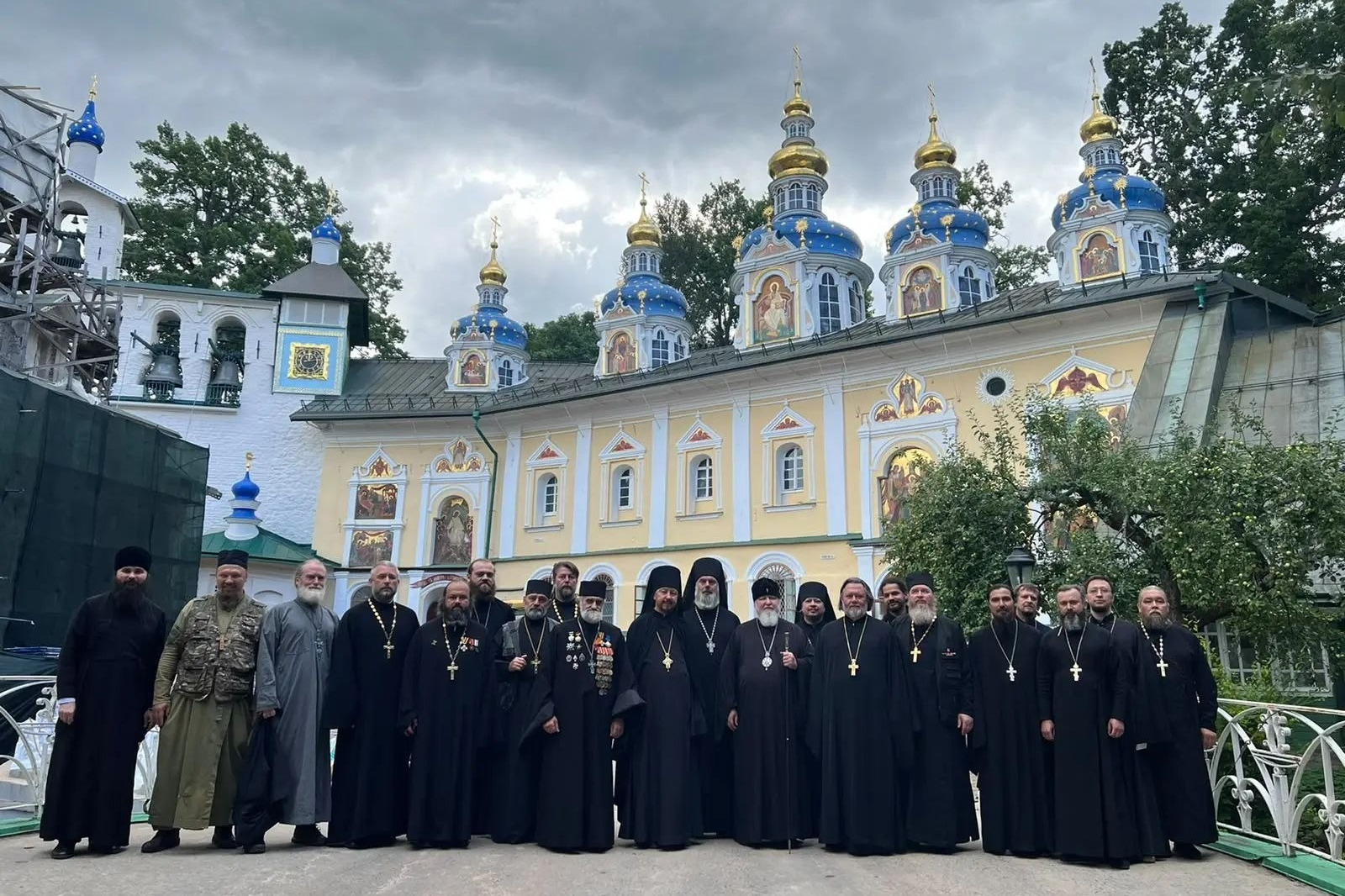 Глава синодального отдела по взаимодействию с армией посетил Псковскую митрополию