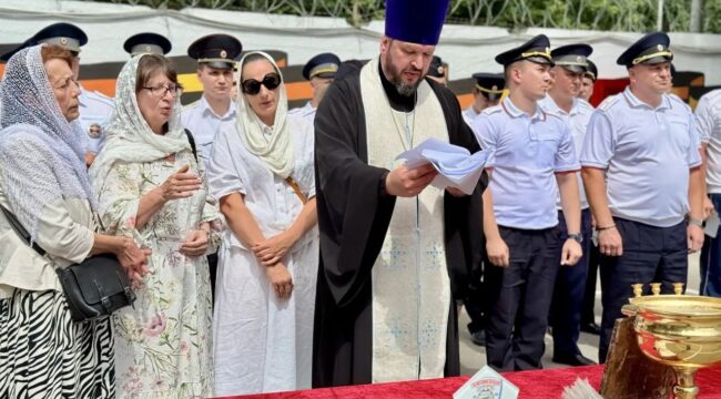 Священник поздравил столичных гаишников с 90-летием Госавтоинспекции
