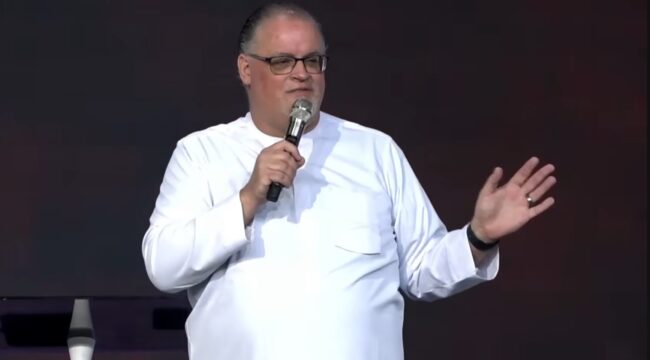 Бывший сопастор церкви Библии Рема Крейг Хейгин признан виновным в нарушении общественного порядка