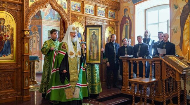 Патриарх Кирилл освятил храм на Валааме