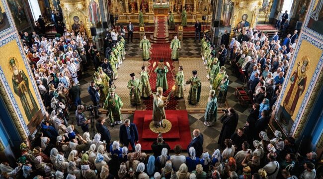 Патриарх Кирилл возглавил литургию в Валаамском монастыре в день памяти преподобных Сергия и Германа