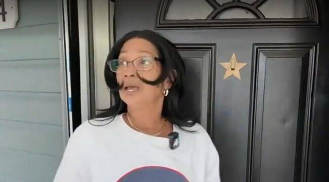 Женщина утверждает, что Бог спас ей жизнь, велев досмотреть фильм до того, как дерево рухнуло в спальню