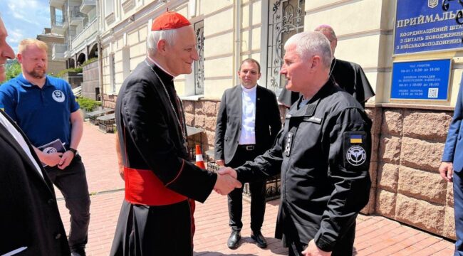 Кардинал Дзуппи завершил миссию в Украине: обещаны все усилия ради мира