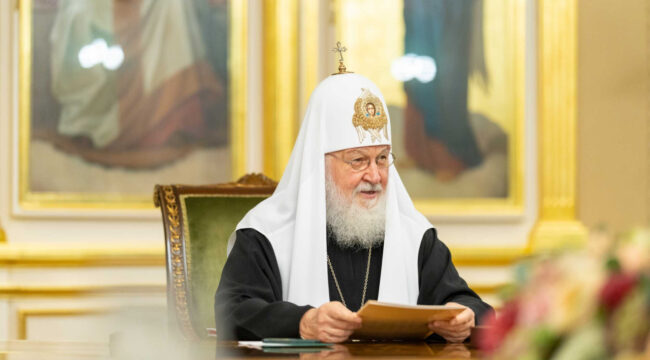 Священный Синод РПЦ обсудил визиты и гуманитарную миссию