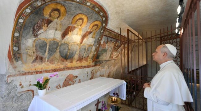 Папа Лев XIV посетил святилище Пресвятой Троицы в Валлепьетре