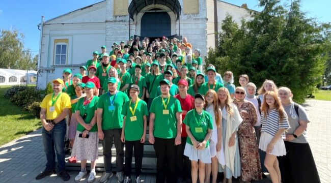 Иеромонах Филарет принял участие в открытии XI Молодежного форума в Александровской епархии
