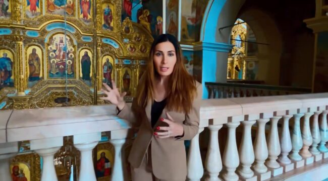 Американский блогер-конспиролог Лора Лумер встретилась с Зеленским и посетила Лавру