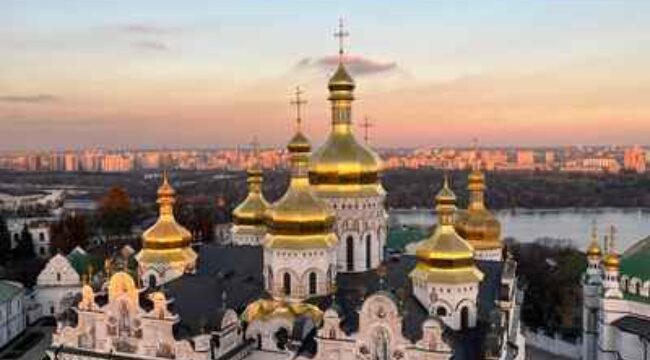 Политические и религиозные аспекты бомбардировки Успенского собора в Киеве