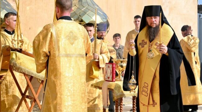 В Грозном освятили крест и купол для строящегося храма князя Владимира