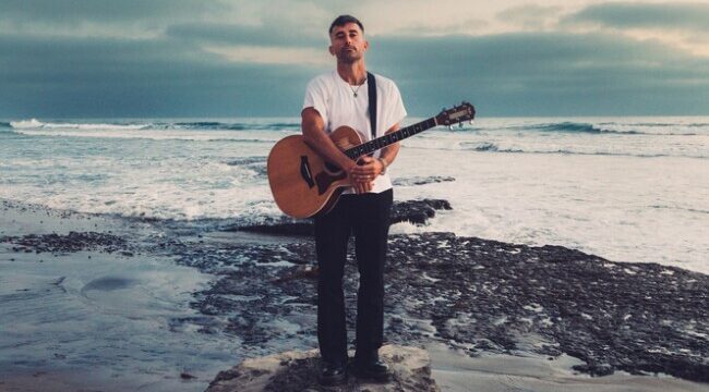 Фил Викхем выпускает EP «Everyday Hallelujah», вдохновленный предстоящей книгой