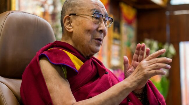 Буддисты России отметят 91-летие Далай-ламы молебнами