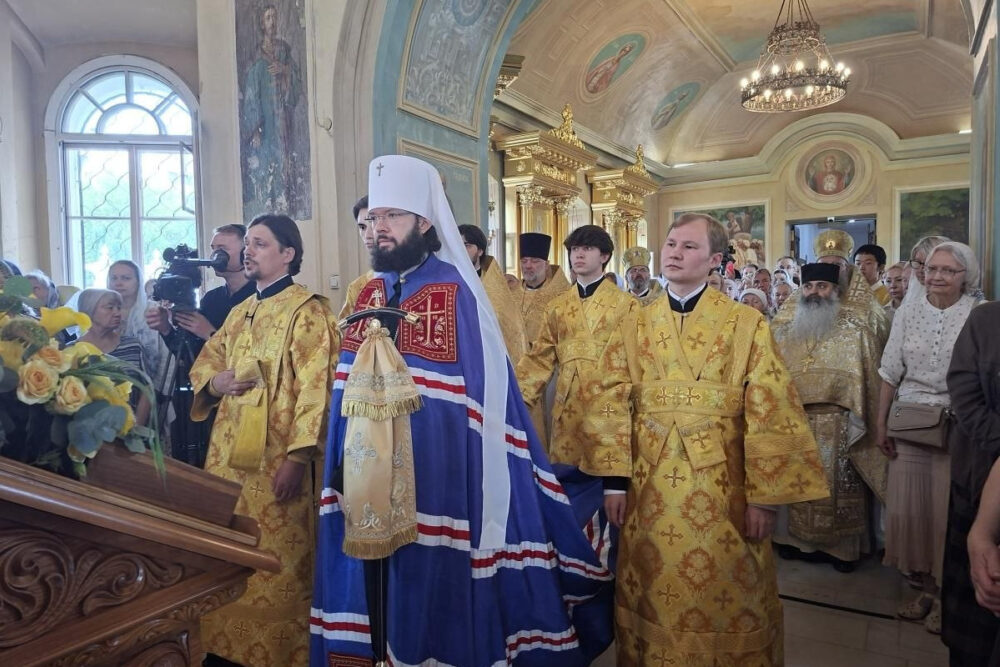 Глава ОВЦС совершил литургию на подворье Православной Церкви в Америке в день памяти святителя Иоанна Шанхайского