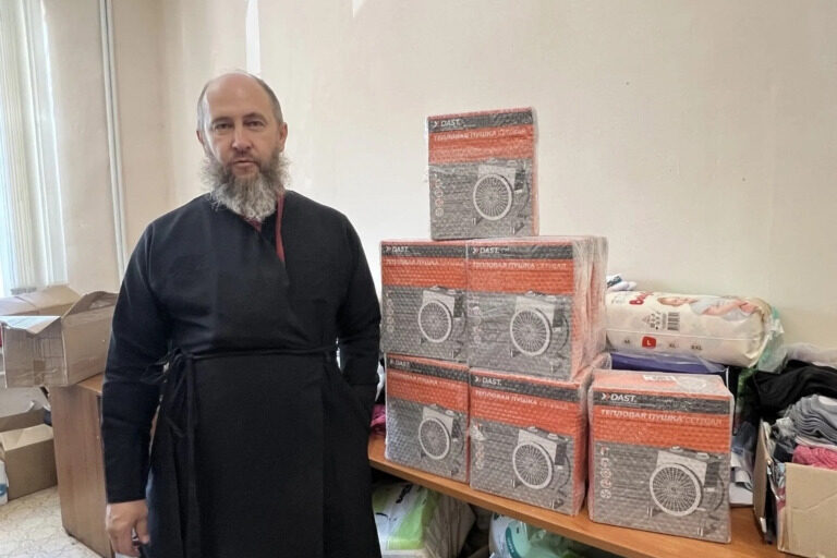 Церковь направила осушители пострадавшим от паводка в Оренбургской области
