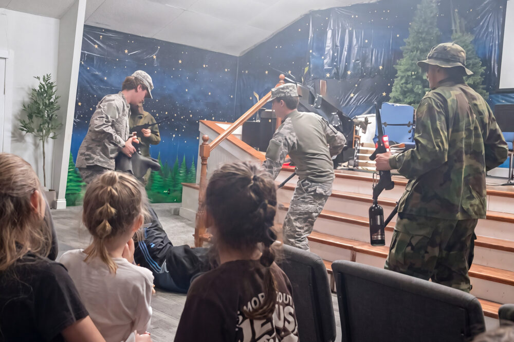 Сценка в церкви Кентукки на Vacation Bible School показала казнь дьявола расстрельной командой