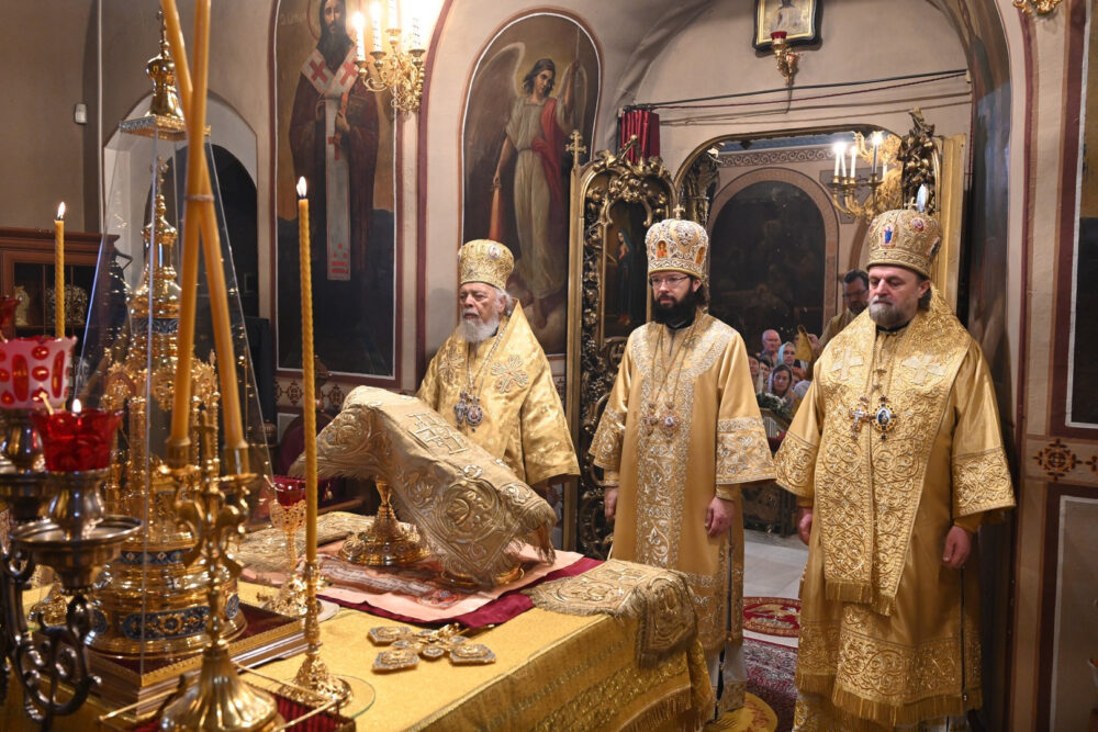 Митрополит Антоний возглавил престольный праздник на подворье Сербской церкви в Москве