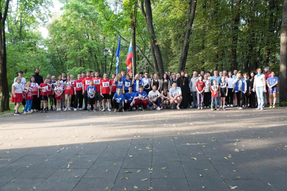 Петропавловский забег в Лефортове собрал более 150 участников