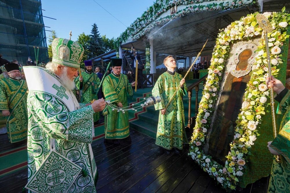 Патриарх Кирилл совершил всенощное бдение в Троице-Сергиевой лавре