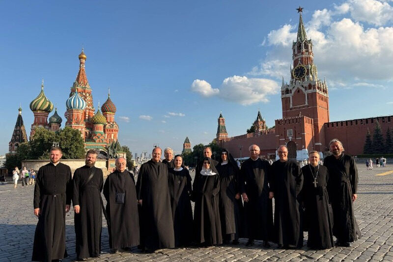 Делегация бенедиктинцев во главе с аббатом-примасом посетила Россию