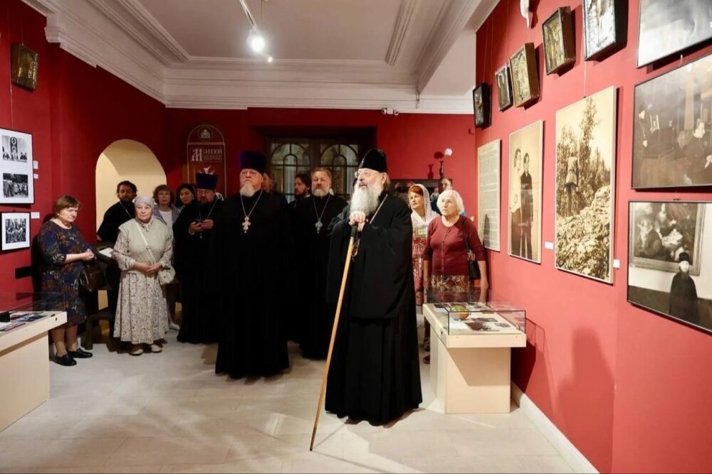 В Казани открылась выставка памяти митрополита Феофана