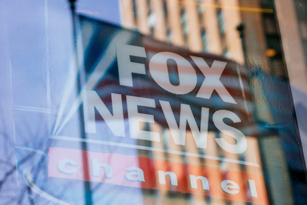 Пасторы и комментаторы обрушились на ведущую Fox News за грубую атаку на христианскую журналистку: «Сборище жутких чудаков»