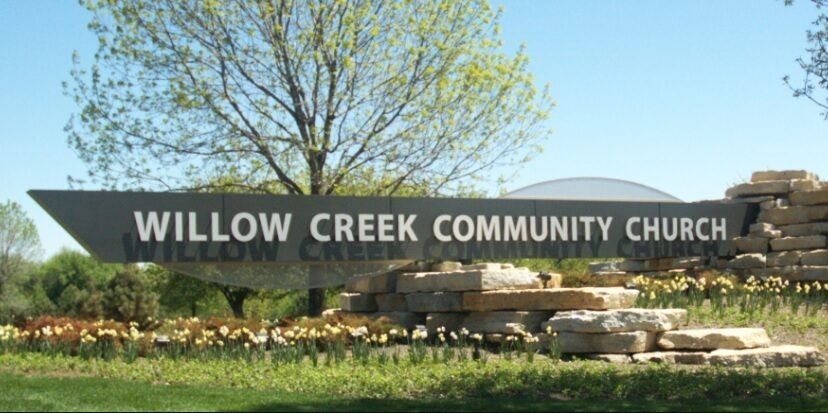Мужчина арестован за угрозы церкви Willow Creek Community и другим организациям
