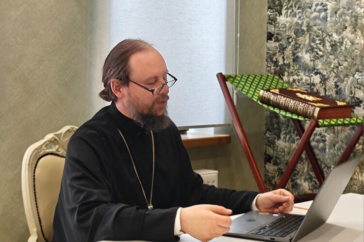 Синодальный отдел провел вебинар к 150-летию Синодального перевода Библии