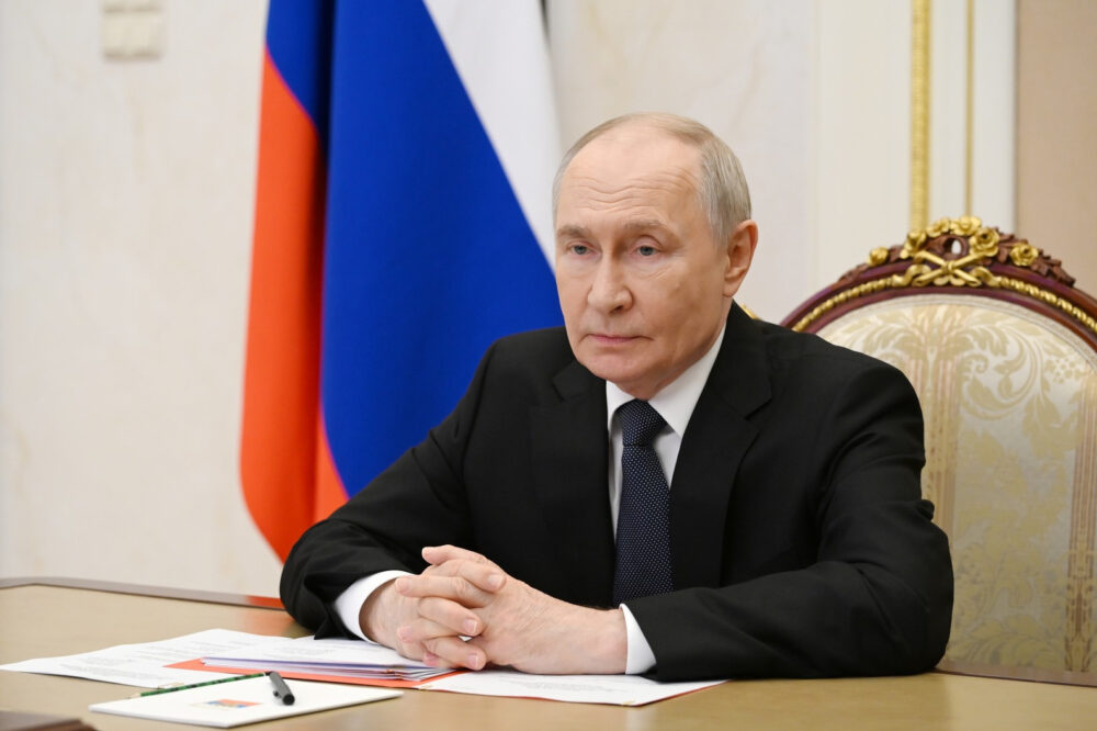 Патриарх Кирилл поздравил Путина с Днем Крещения Руси