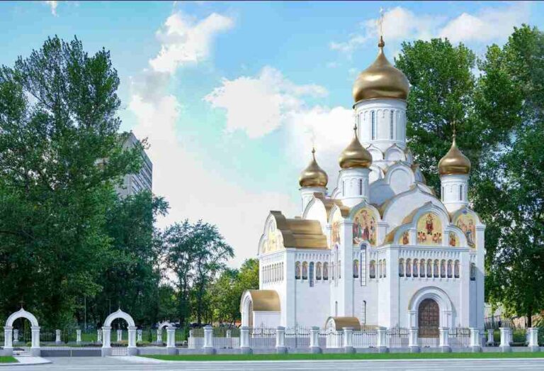 В Лефортове близится к завершению строительство храма Преображения Господня